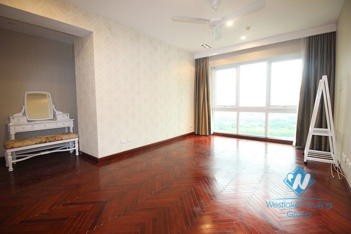 A nice penthouse for rent in P building, Ciputra, Ha Noi